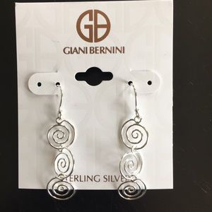 Brand new sterling silver Giani Bernini earrings